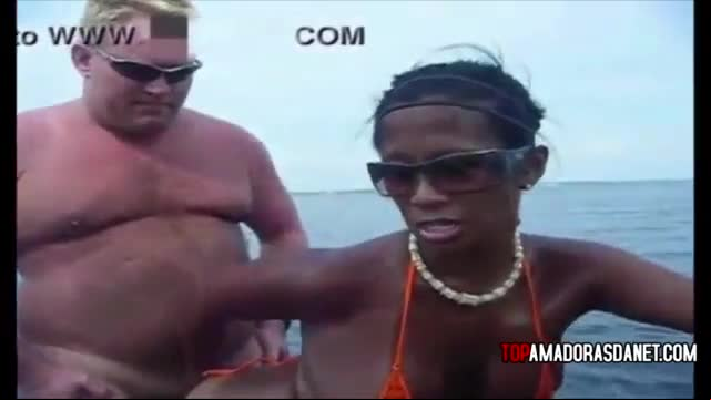 Fodendo Morena Cavala na Lancha